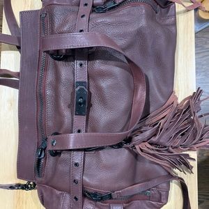 ASH SHOULDER & CROSSBODY BAG